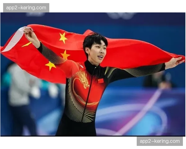 短道速滑男子1000米战术对比 孙龙0.028秒憾负细节分析